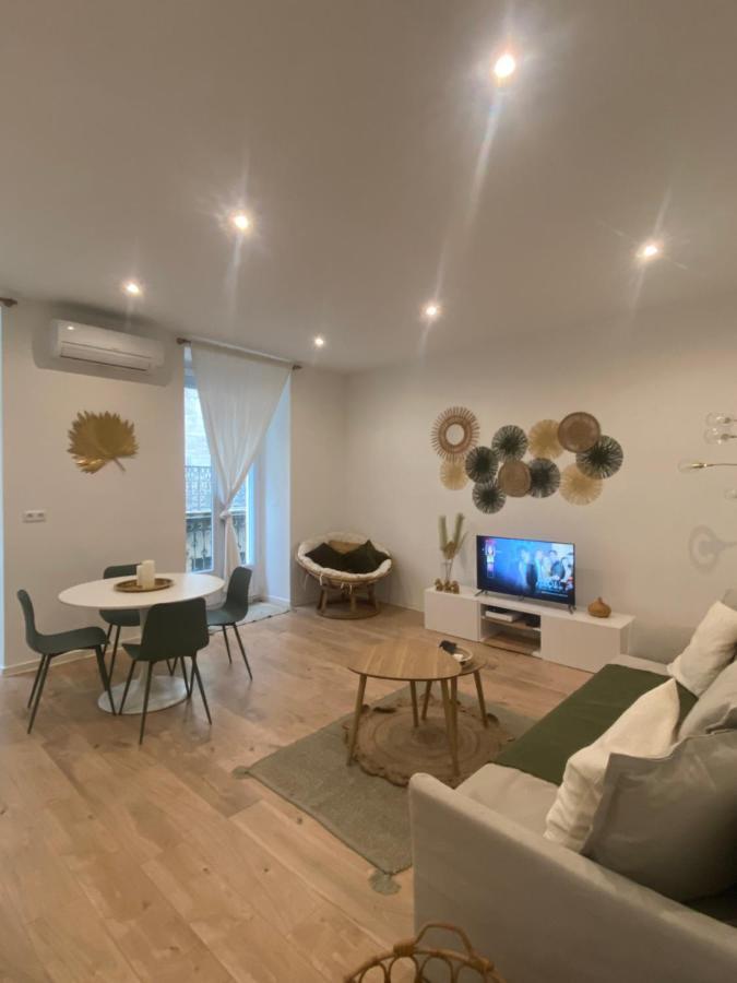 Le Casimir - Superbe T3 En Plein Centre Ville Renove Avec Gout - Wifi Μπεζιέ Εξωτερικό φωτογραφία
